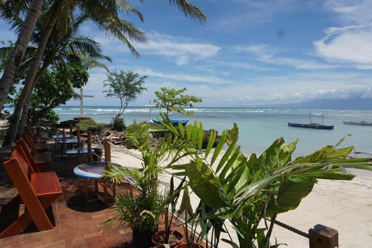L Cafe Restobar & Lyn'S Guest House San Juan  Exteriér fotografie